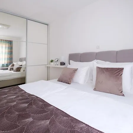Mb Luxury Apartments Zara Esterno foto