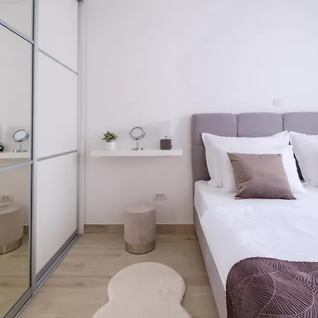 Mb Luxury Apartments Zara Esterno foto