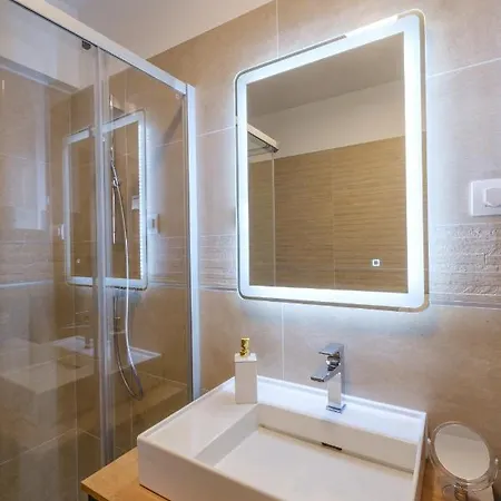 Mb Luxury Apartments Zara Esterno foto
